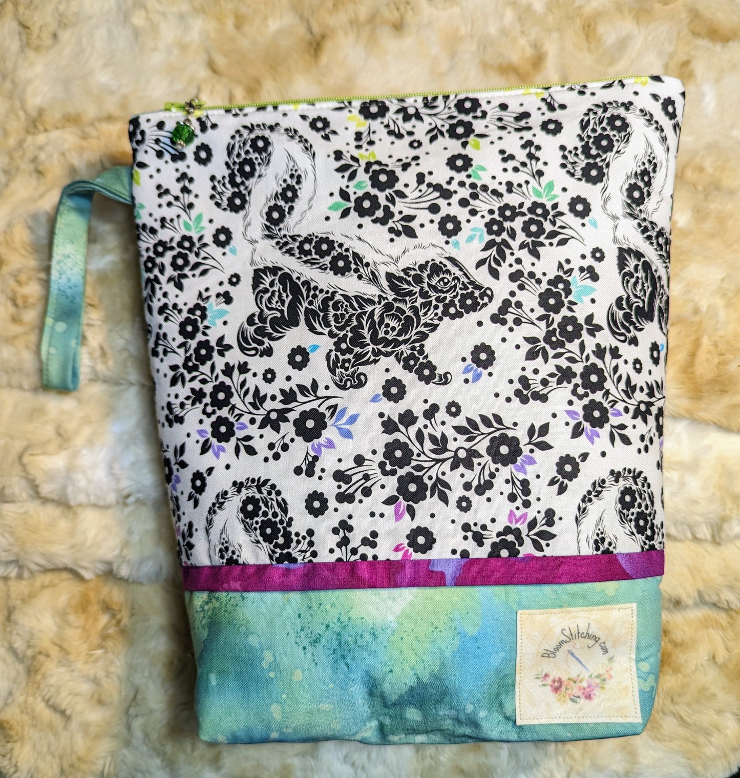 Skunk Zipper Pouch - Large