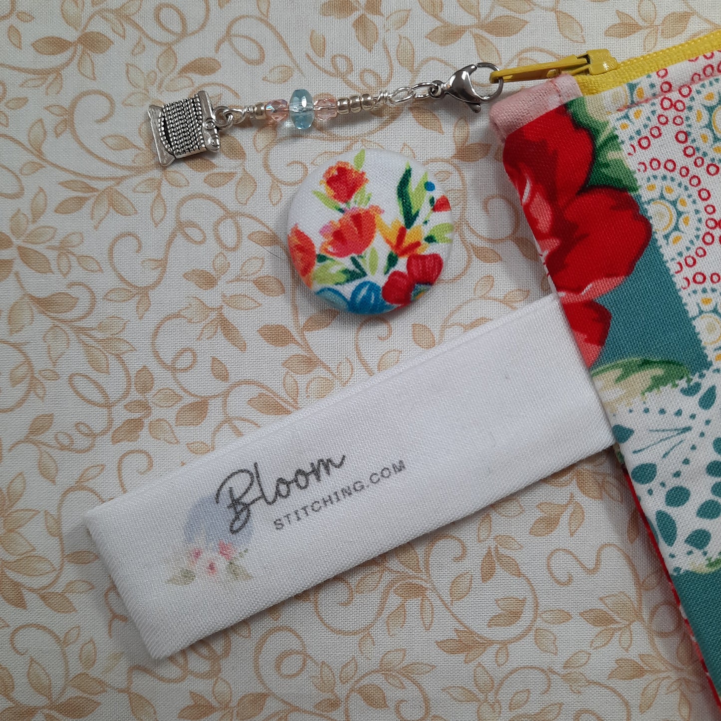 Cross Stitch Project Bag & Needle Minder - Pioneer Woman - Small